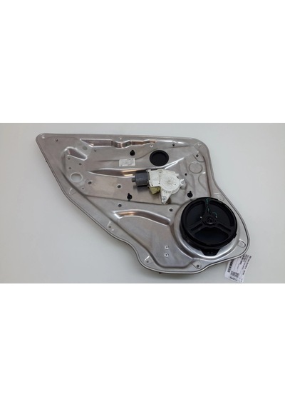 Mercedes W204 2007-2014 Cam Krikosu Arka Sol Oem No:a2047300779