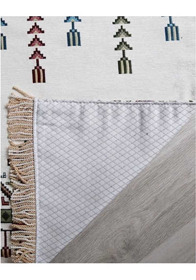 Erkekler İçin Seccade Takke Tesbih Hediyelik Seti Kilim Desenli Kadife Astarlı Seccade, 33 Lü Erkek Tesbihi, Takke Ve Özel Kutu Beyaz Erkekler İçin Seccade Takke Tesbih Hediyelik Seti Kilim Desenli Kadife Astarlı Seccade, 33 Lü Erkek Tesbihi, Takke Ve Özel Kutu Beyaz