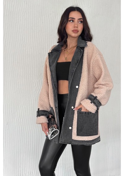 Femelle Kadın Bej Standart Beden Kruvaze Yaka Çift Cepli Düğmeli Denim Kot Detaylı Mont