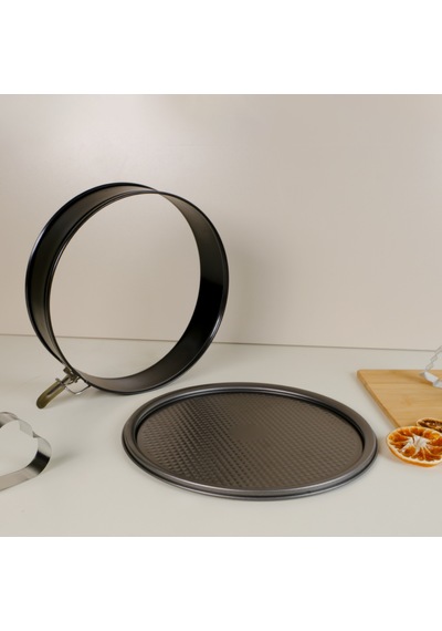 Guardini Kelepçeli Kek Kalıbı Siyah 28 Cm Renkli