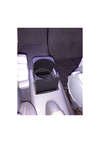 Nissan Micra İçin Bardaklık Tutucu