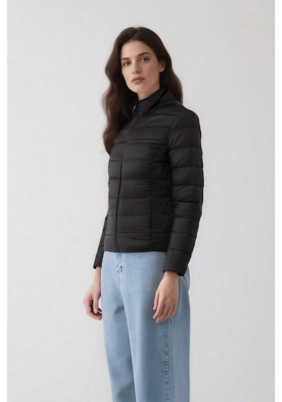 Defacto Su Geçirmez Regular Fit Dik Yaka Fermuarlı Şişme Mont E8689ax25aubk27 Siyah