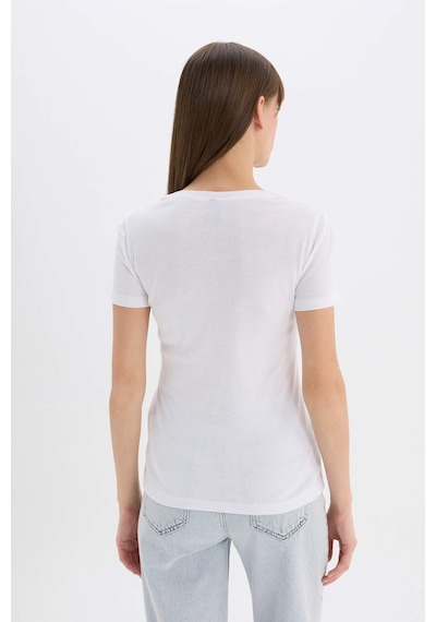 DeFacto 	Slim Fit Dar Kesim V Yaka Ribana Basic Düz Kısa Kollu Beyaz Tişört I1080AZ25SPWT34