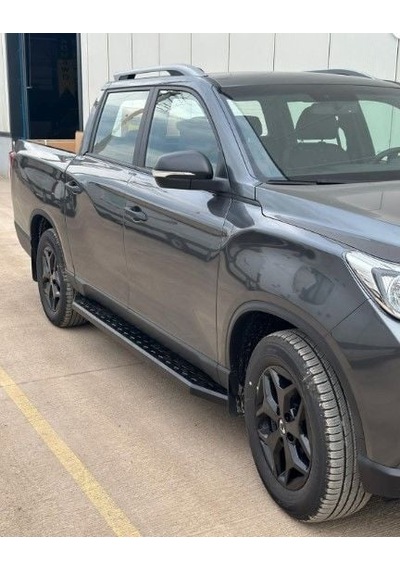 Nissan Navara Yan Basamak Aqm-q30