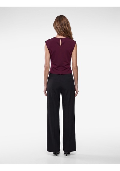 Koton Krep Scuba Slim Fit Drape Detaylı Kolsuz Bisiklet Yaka Bluz Bordo 7wak10037ek