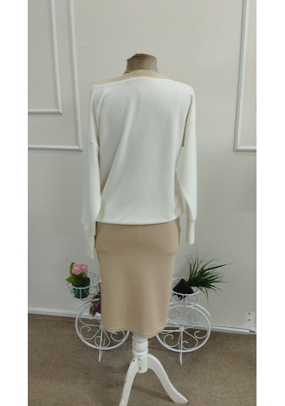 Butik İstanbul Kadın Uzun Kollu V Yakalı Modal Bluz Ve Yırtmaçlı Kısa Modal Etek Ikili Takım Beyaz