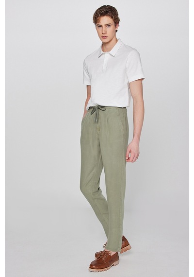 Wrangler Regular Fit Normal Bel Düz Paça Pantolon Erkek Pantolon W2610167 X45 Olive
