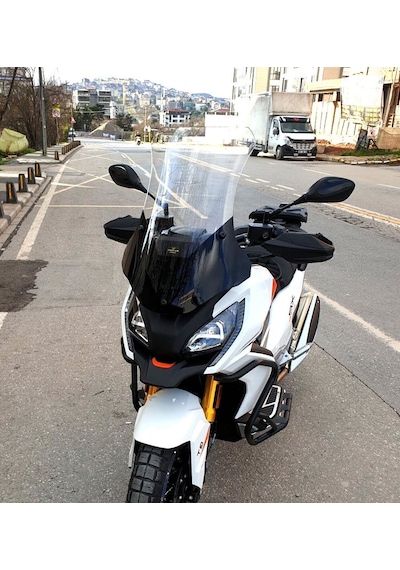 Motocam Peugeot Xp 400 Ön Cam 2023-2026 Model 61cm Şeffaf Renkli 4mm Orta Boylu