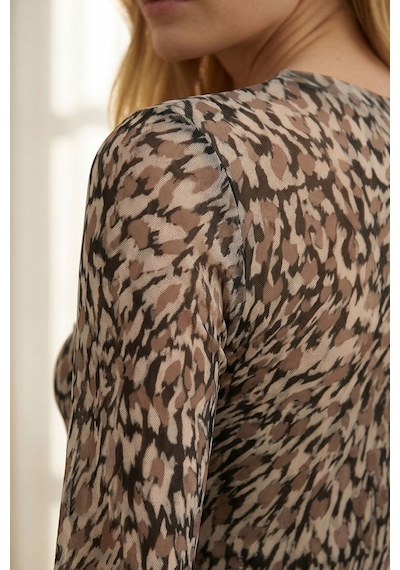 Kadın Leopar Desenli Transparan Bluz Tül Uzun Kollu Slim Fit Body Bluz