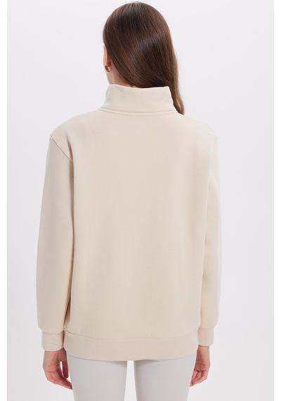 Tudors Kadın Relax Fit Rahat Kesim Pamuklu İçi Polarlı Yarım Fermuarlı Ekru Dik Yaka Sweatshirt-42196 Ekru