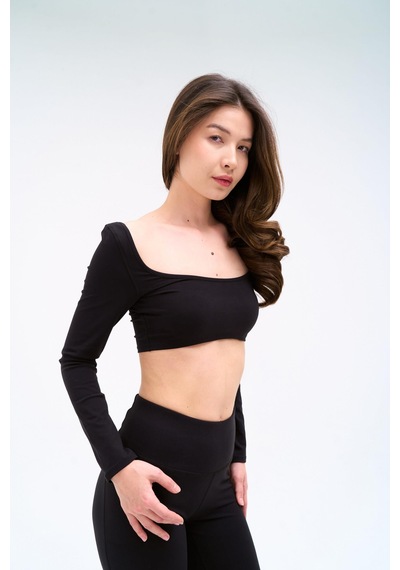 Normal People Sora - Uzun Kollu Toparlayıcı Crop/ Şeftali Dokulu Peach Skin Kumaş Siyah