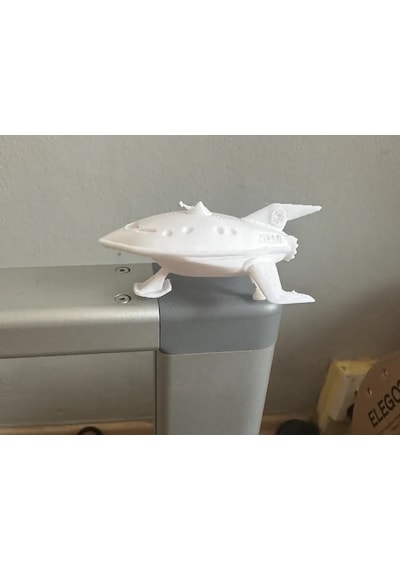 Minik Uzay Gemisi Beyaz Renk 14cm Oyuncak Balık