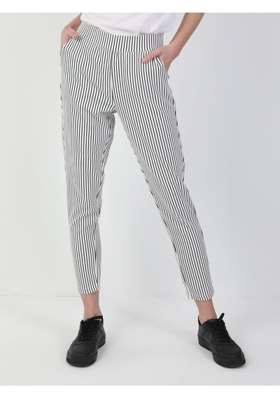 Colin's  Regular Fit Yüksek Bel Kadın Beyaz Eşofman Altı CL1047824_Q1.V2_OFW Beyaz