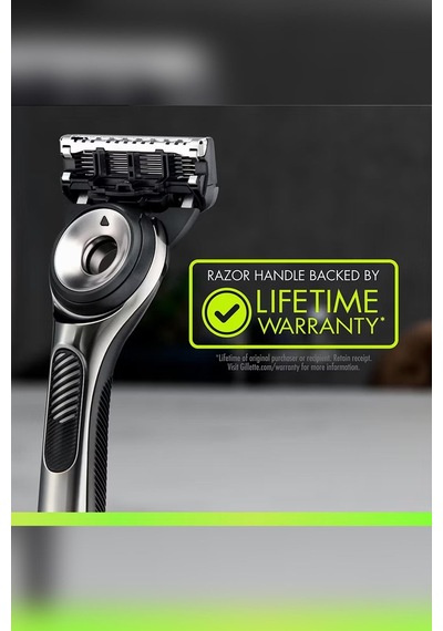 Gillette Labs Peeling Etkili Erkek Tıraş Seti