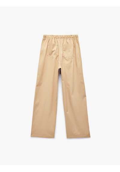 Koton Cepli Katmanlı Beli Bağcıklı Rahat Kalıp Gabardin Geniş Paça Pantolon Bej 6sal40107ıw Ekru Koton Cepli Katmanlı Beli Bağcıklı Rahat Kalıp Gabardin Geniş Paça Pantolon Bej 6sal40107ıw Ekru