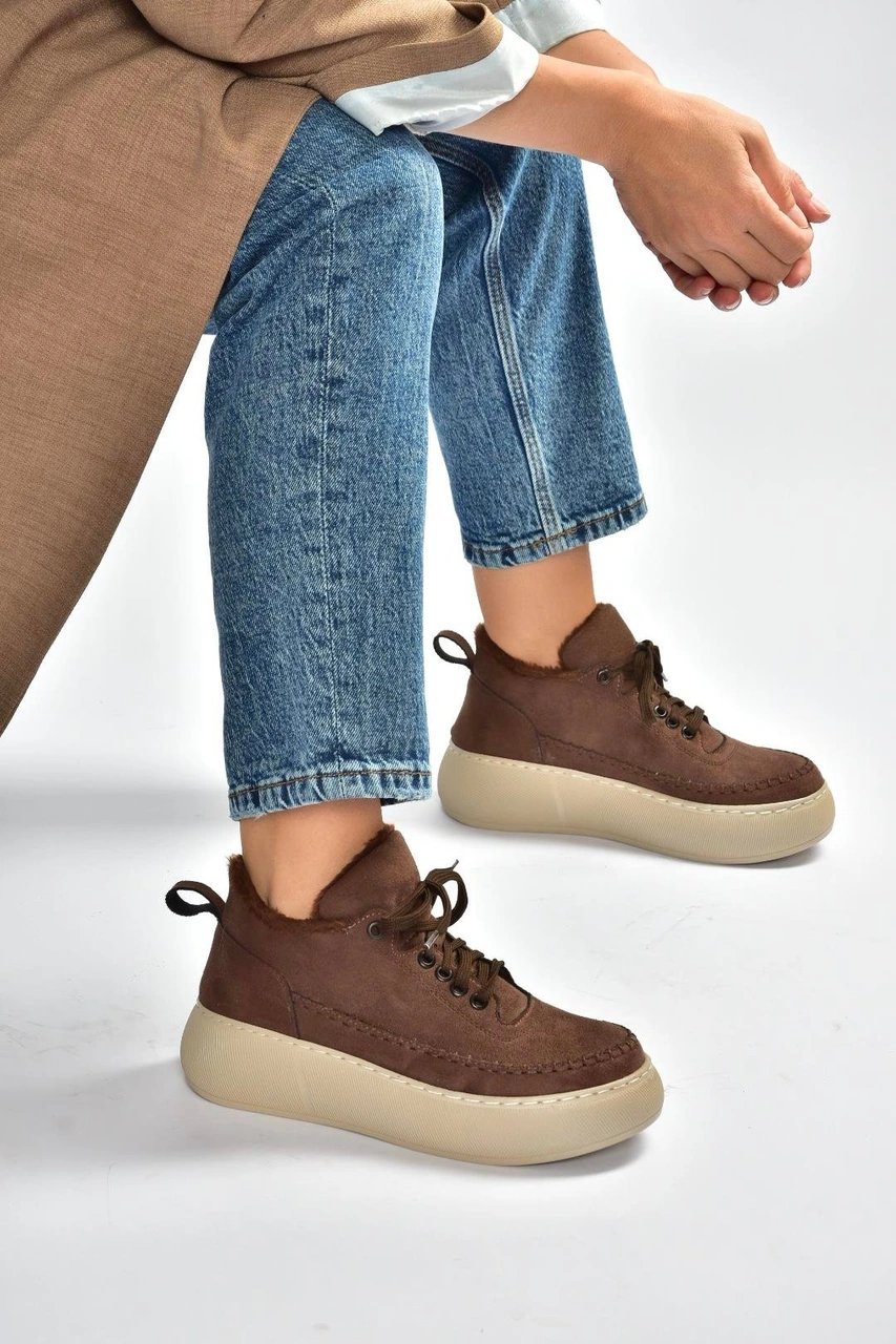 Fox Shoes T811845302 Kahverengi Süet Kalın Tabanlı Kadın Ayakkabı Kahverengi-süet