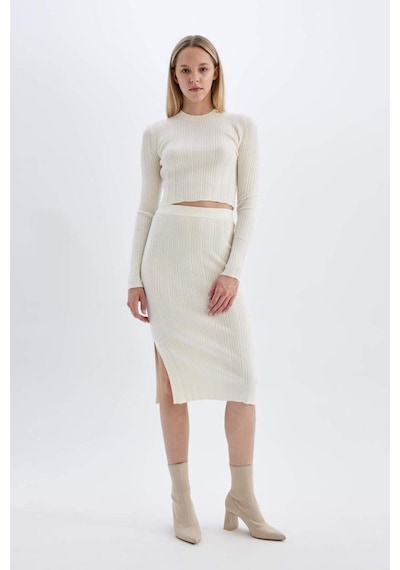 Defacto Coool Slim Fit Dar Kesim Basic Düz Yırtmaçlı Triko Midi Etek A2058AX24AUBG303 Bej