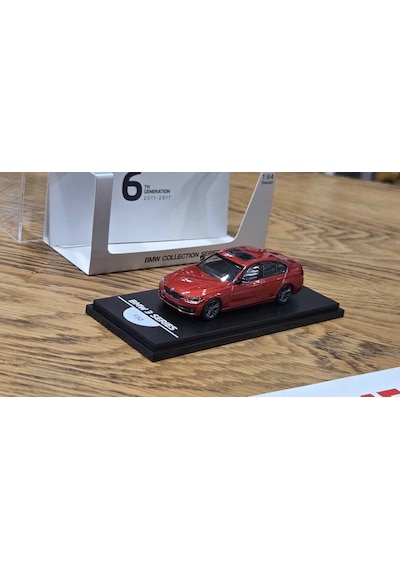 1/64 Bmw F30 Kırmızı - Collector Edition 50 Years Bmw 3 Series
