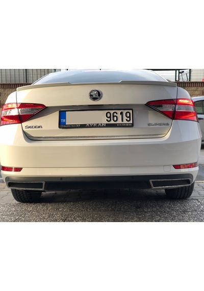 Skoda Super B Bagaj Üstü Spoiler Yapışık Anatomik Abs Plastik