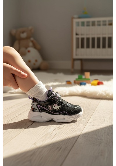 Enoch Hello Kitty Karakter Figürlü Ve Kanat Detaylı Kız Çocuk Spor Ayakkabı Siyah - Lila Enoch Hello Kitty Karakter Figürlü Ve Kanat Detaylı Kız Çocuk Spor Ayakkabı Siyah - Lila