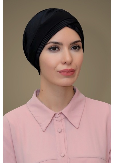 Hürrem Bone Siyah Pratik Hazır Geçmeli Tesettür Bone Fukuro Piliseli Tek Bant Siyah