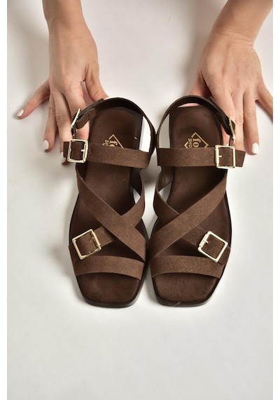 Fox Shoes Y458702602 Kahverengi Süet Toka Detaylı Kadın Sandalet Kahverengi