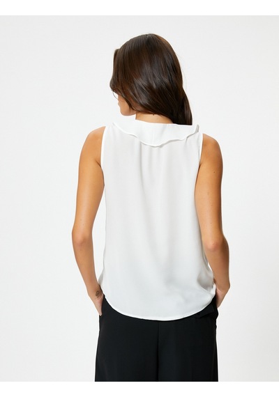 Koton Kolsuz Bluz V Yaka Fırfırlı Regular Fit Kırık Beyaz 4sak60014uw 4SAK60014UW001 Ekru