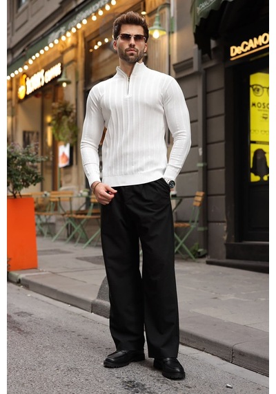 Madmext Beyaz Slim Fit Hakim Yaka Fermuarlı Erkek Triko Kazak E7518