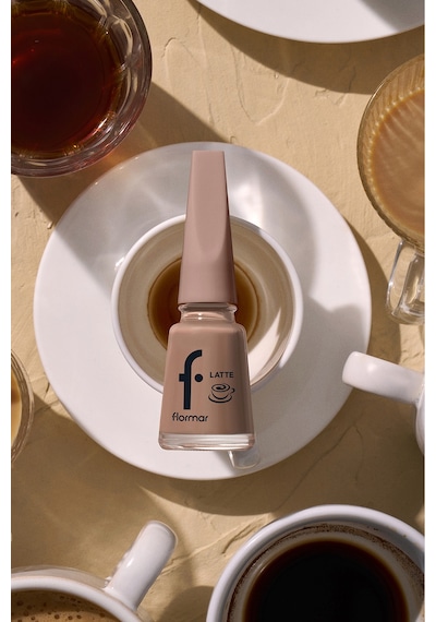 Flormar Latte Nail Enamel Yüksek Pigmentli & Parlak Bitişli Oje 001 Vanılla Cream