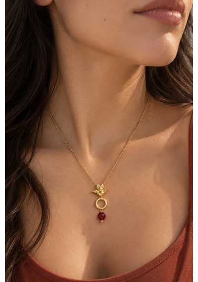 Aura Collection Seraphine Bordo Taşlı Kuş Figürlü Gold Çelik Kolye Altın Altın
