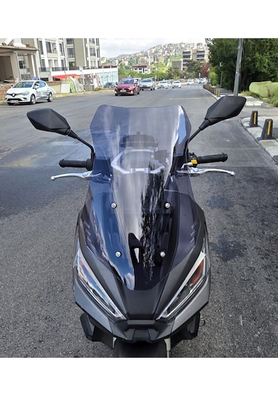 Motocam Kanuni Seha 150 Ön Cam 2022-2026 Model 55cm Füme Renkli 4mm Kısa