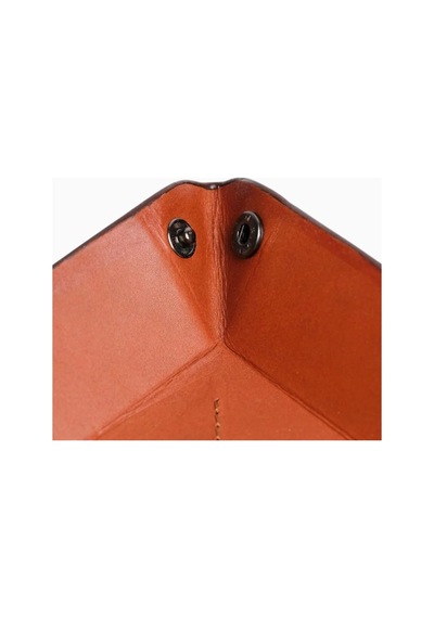 Ryoko Helsinki Valet Tray Oil Pull-up Deri Masa Düzenleyici Dekoratif Tabak & Kaseler Kahverengi