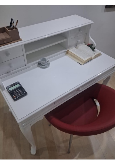 Çalışma Masa Sandalye 90658 Model Parlak Beyaz Lake Boyalı Masa Tombik Sandalye Suni Deri Beyaz Çalışma Masa Sandalye 90658 Model Parlak Beyaz Lake Boyalı Masa Tombik Sandalye Suni Deri Beyaz