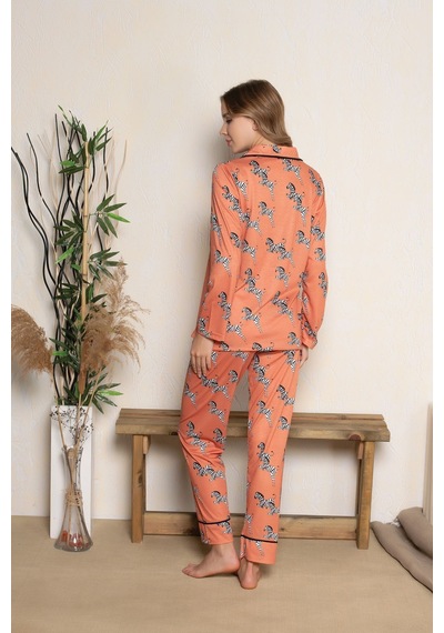 Myben Kadın Kiremit Renkli Düğmeli Zebra Desenli Biyeli Uzun Kollu Pijama Takımı D-10001 Kiremit