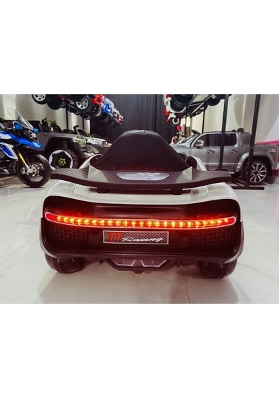 Bugatti Akülü Araba 12V 0-4 Yaş Beyaz