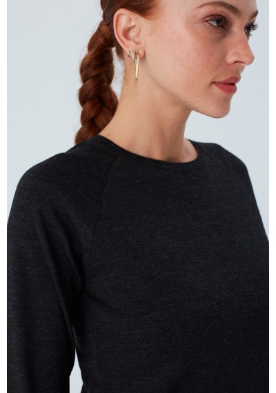 Peraluna Vanessa Pullover Merino Yünlü Yanları Yırtmaçlı Ince Kadın Triko Kazak Antrasit Melanj-antrasit Antrasit Peraluna Vanessa Pullover Merino Yünlü Yanları Yırtmaçlı Ince Kadın Triko Kazak Antrasit Melanj-antrasit Antrasit