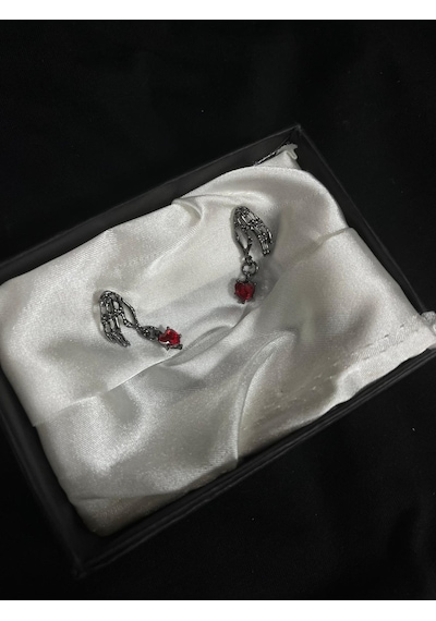 Dükkan Design Taşlı Gotik Küpe Antrasit