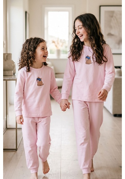 Zuzunga Kız Çocuk Bej Rengi Süprem %100 Pamuk Kedi Baskılı Pijama Takımı Toz Pembe Zuzunga Kız Çocuk Bej Rengi Süprem %100 Pamuk Kedi Baskılı Pijama Takımı Toz Pembe