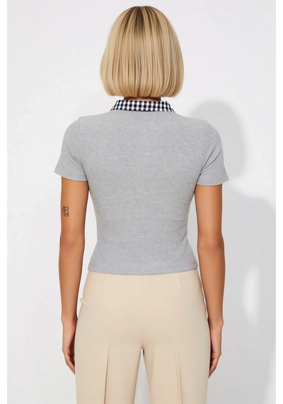 Benerly Kadın Bluz Fitted Crop Polo Yaka Kısa Kol Fitilli Örme Dokuma Det Gri Melanj