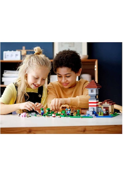 LEGO® Minecraft 21161 Çalışma Kutusu 564 Parça