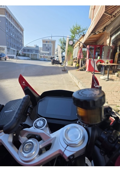Motocam Qj Srk 25 R Ön Cam 2023-2026 Model 42cm Şeffaf Renkli 4mm