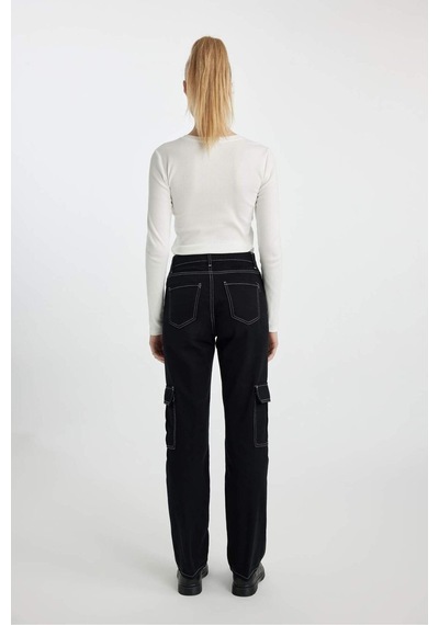 DeFacto Coool Straight Fit Gabardin Pantolon Kargo Cepli Yüksek Bel B0458AX23AUBK27 Siyah