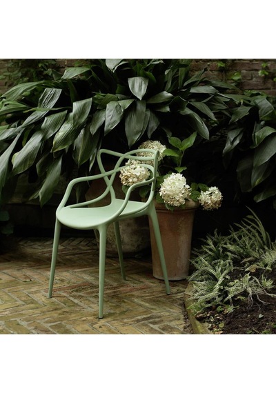 Masters Sandalye, Philippe Starck Tasarımı, Red Dot Ödüllü Yeşil