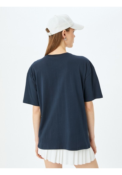 Koton Kolej Baskılı Bisiklet Yaka Kısa Kollu Oversize Tişört Lacivert 5sal10135ık Lacivert Koton Kolej Baskılı Bisiklet Yaka Kısa Kollu Oversize Tişört Lacivert 5sal10135ık Lacivert