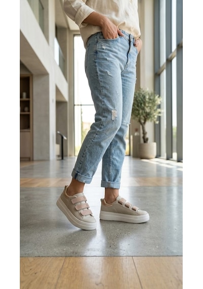 Shoetek Orrel Kadın Sneakers Üç Bantlı Taşlı Spor Ayakkabı Bej Deri