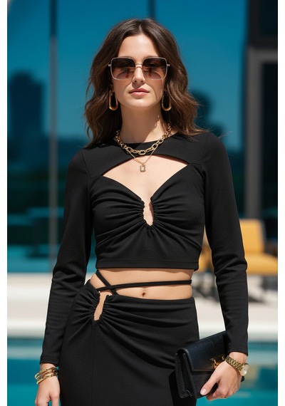 Fashion Cocktail Toka Aksesuarlı Uzun Kol Crop Yırtmaçlı Beli Bağlama Midi Etek Takım Siyah Siyah Fashion Cocktail Toka Aksesuarlı Uzun Kol Crop Yırtmaçlı Beli Bağlama Midi Etek Takım Siyah Siyah