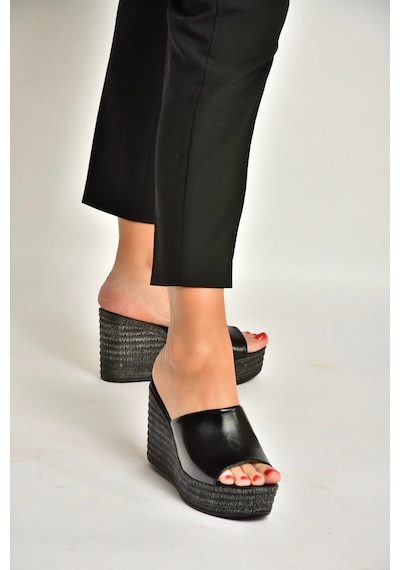 Fox Shoes Y996559960 Siyah Rustik Dolgu Tabanlı Kadın Terlik Siyah