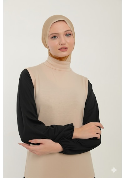 Sonbaharmoda Kadın Sıfır Kollu Yarım Balıkçı Yakalı Penye Likralı Body - Bej Bej
