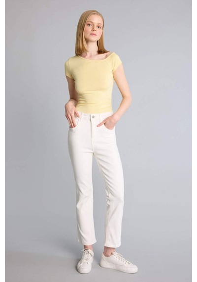 Defacto Crop Flare Fıt Yüksek Bel Paça Ucu Kesik Bilek Boy Jean Pantolon H5368ax26smwt1 Beyaz-wt1 Defacto Crop Flare Fıt Yüksek Bel Paça Ucu Kesik Bilek Boy Jean Pantolon H5368ax26smwt1 Beyaz-wt1
