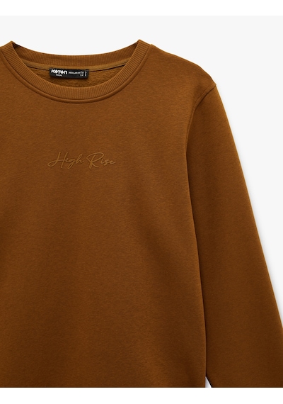 Koton Regular Fit Uzun Kollu Şardonlu Bisiklet Yaka Basic Baskılı Sweatshirt Hardal 6sam70046mk Hardal